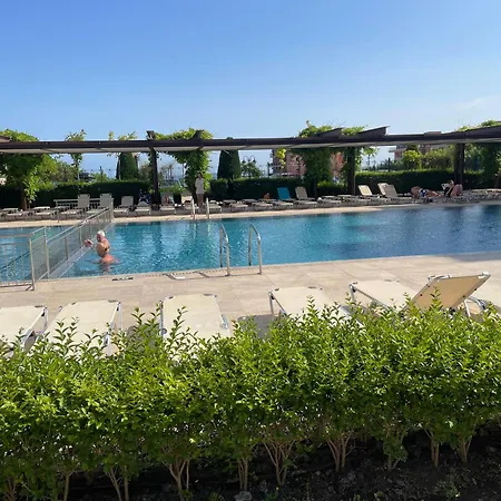 Premier Beach-luxury Studio-first Line Apartment